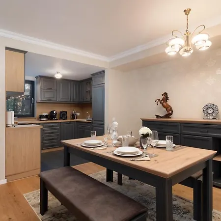 Apartment Classic Warna